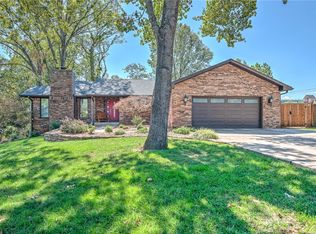 1108 NE 10th St, Bentonville, AR 72712