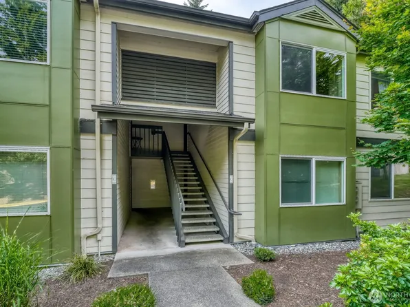 31500 33rd Place SW #C204, Federal Way, WA 98023