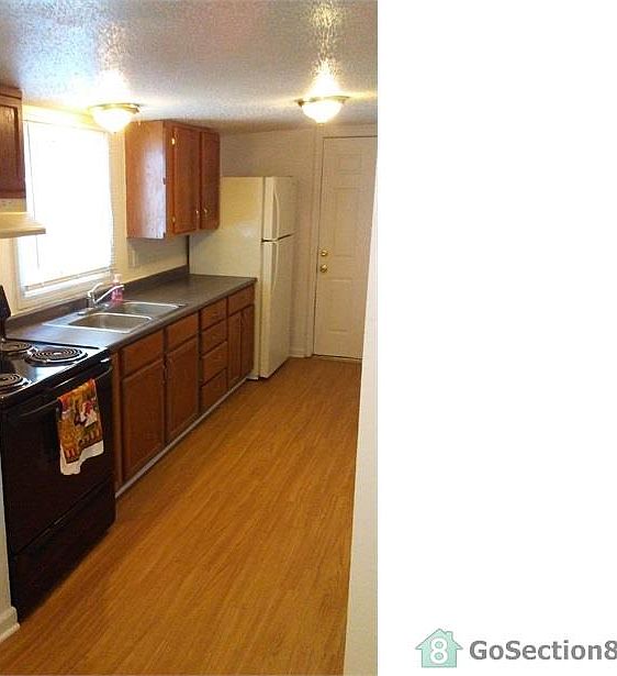 2nd image of 152 Bascom Dr