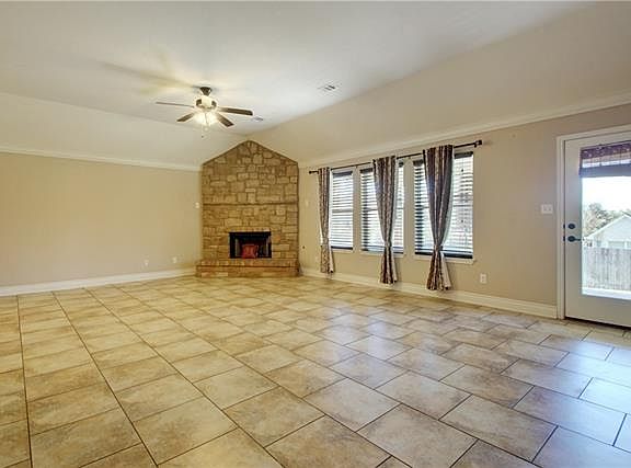 5th image of 4392 Barchetta Dr
