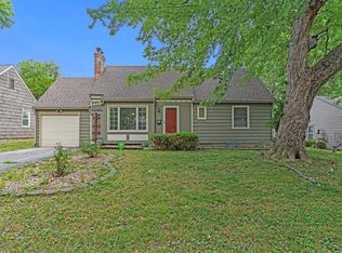 8737 Daniel Boone Rd, Kansas City, MO 64114