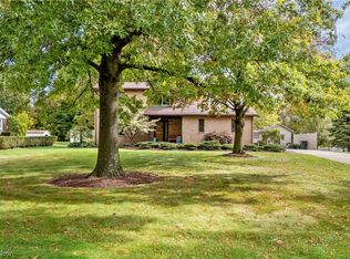 6100 Schloneger Dr, Louisville, OH 44641