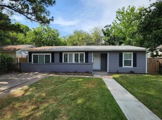 5511 Elmlawn Dr, Houston, TX 77033