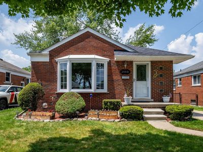 25531 Ursuline St, Saint Clair Shores, MI, 48081