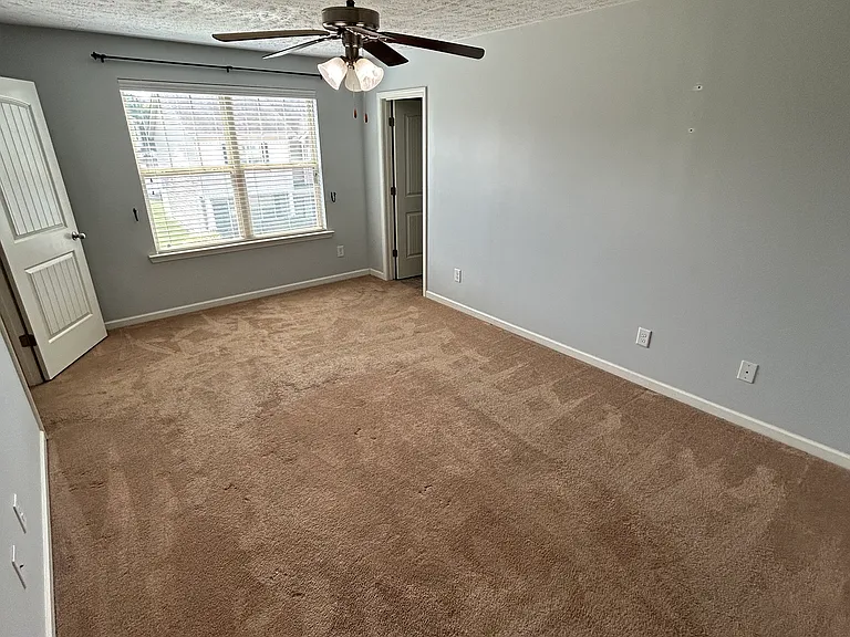 1567 Sprucedale Dr — Photo 20