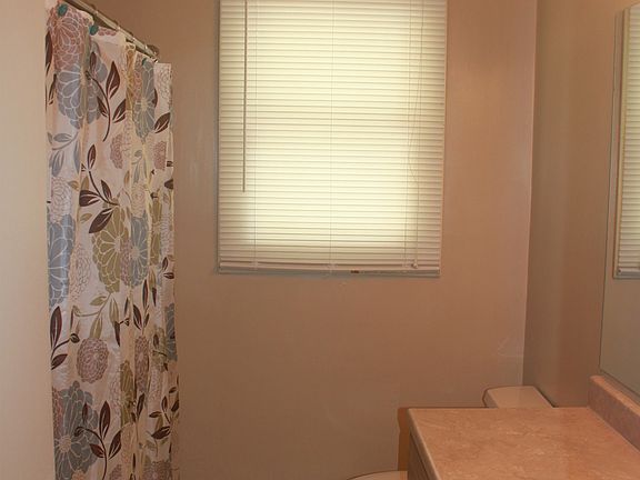 4th image of 2765 E Chester Dr