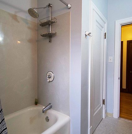 2nd image of 3954 Fillmore St #A