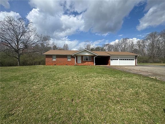 2nd image of 4541 Cavender Creek Rd