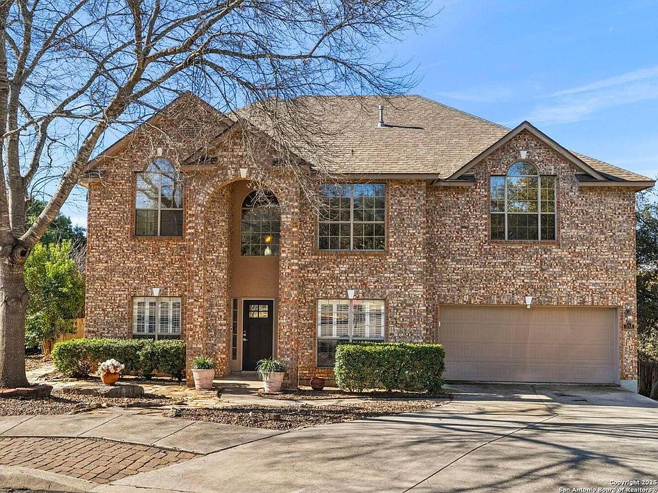 1st image of 1718 Sandringham