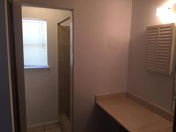 3rd image of 3512 E Glen Dr #B