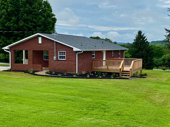 2nd image of 1027 Forest Dr