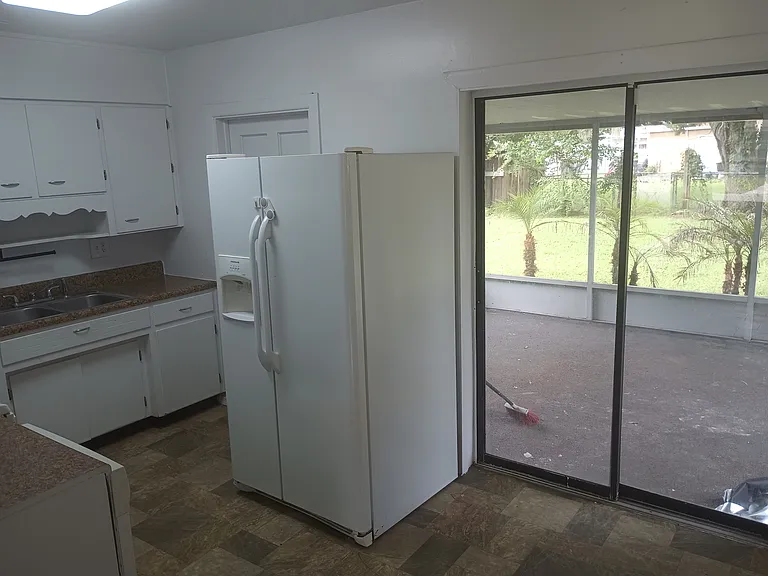 1239 Morgan Dr — Photo 31