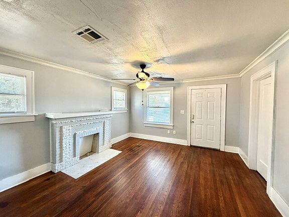 3rd image of 1132 S Gary Ave