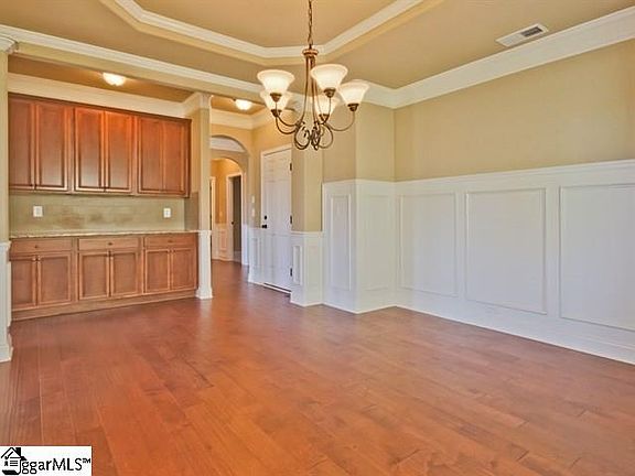 5th image of 9 Heydon Hall Ct Lot 42