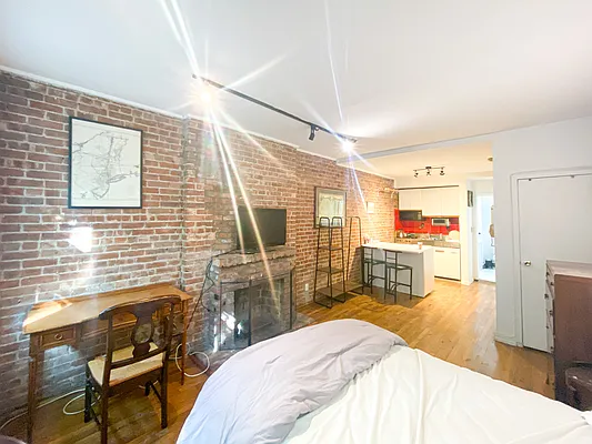 Rented by Blackwater Associates Inc. | media 14