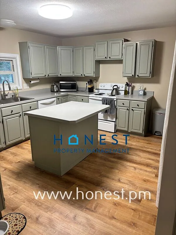 2 bed, 2.0 bath, $1,975 — Photo 3
