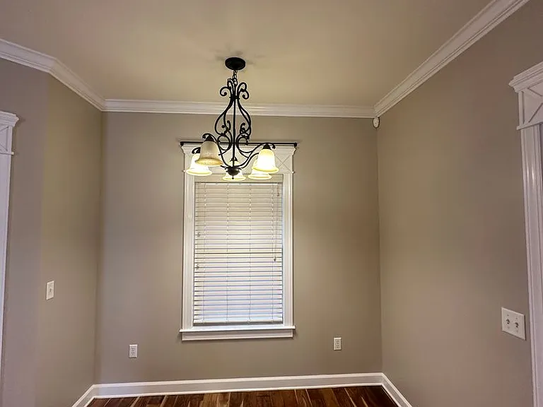 115 Hayley Dr — Photo 12