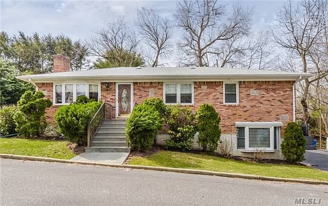 1st image of 5 Betty Ln
