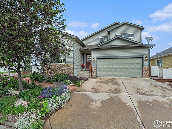 2nd image of 2502 Ballard Ln