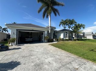 2821 Gleason Pkwy, Cape Coral, FL 33914