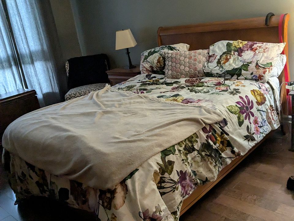 Bedroom A: $980 with Queen sized bed