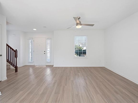 2nd image of 1629 Sweetgum Hl