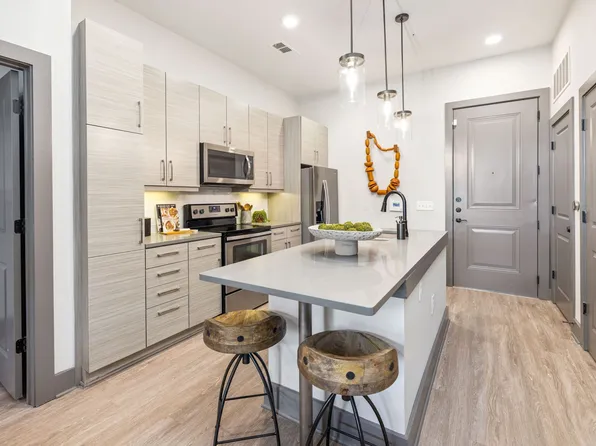 District at Duluth Apartments