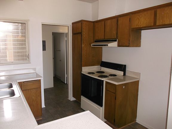 3rd image of 6706 Los Verdes Drive Upstairs #13