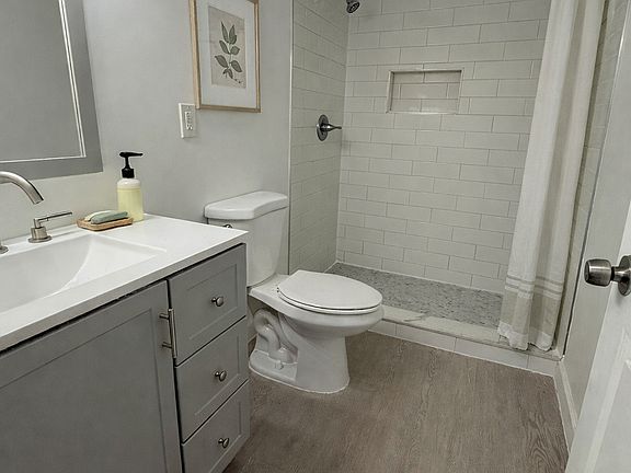 5th image of 336 W 18th St #A