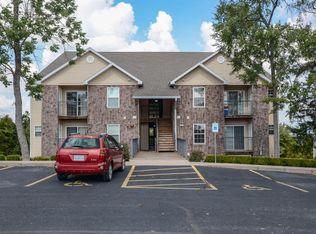 142 Vixen Cir APT B, Branson, MO 65616