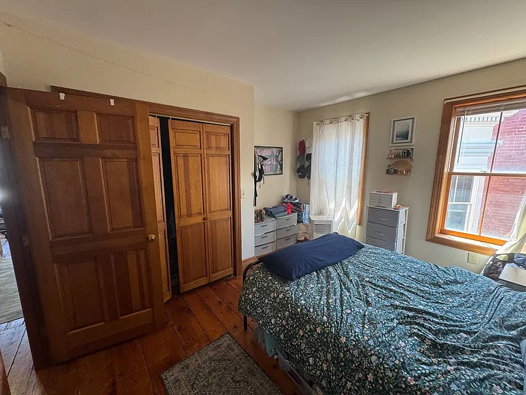 16 Market St #3 — Photo 12