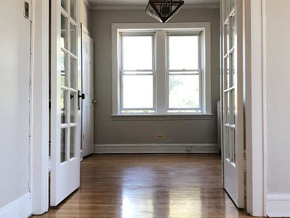 2nd image of 4518 N Damen Ave