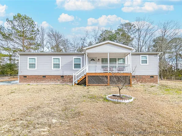 1518 Pope St, Raeford, NC 28376