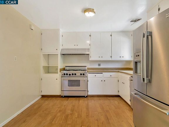 3rd image of 677 El Cerro Dr