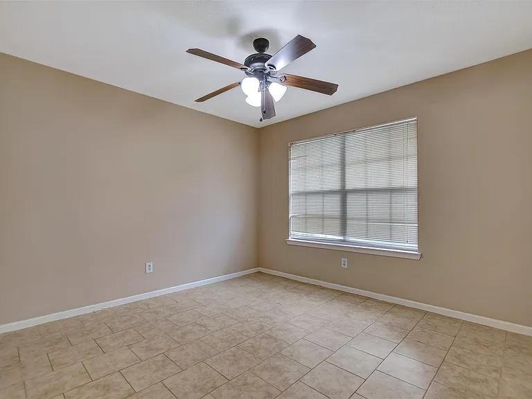 19702 Byron Meadows Dr — Photo 24
