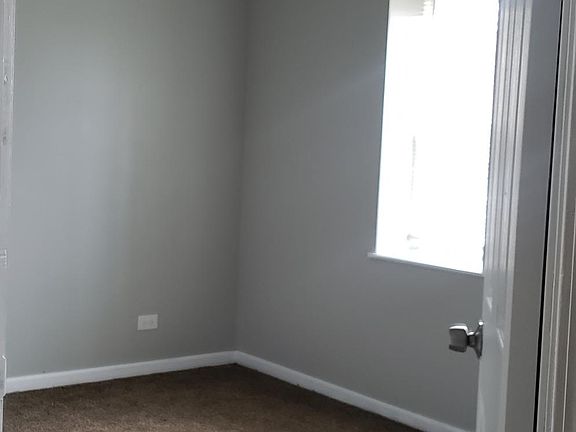 4th image of 4407 W Van Buren St #1