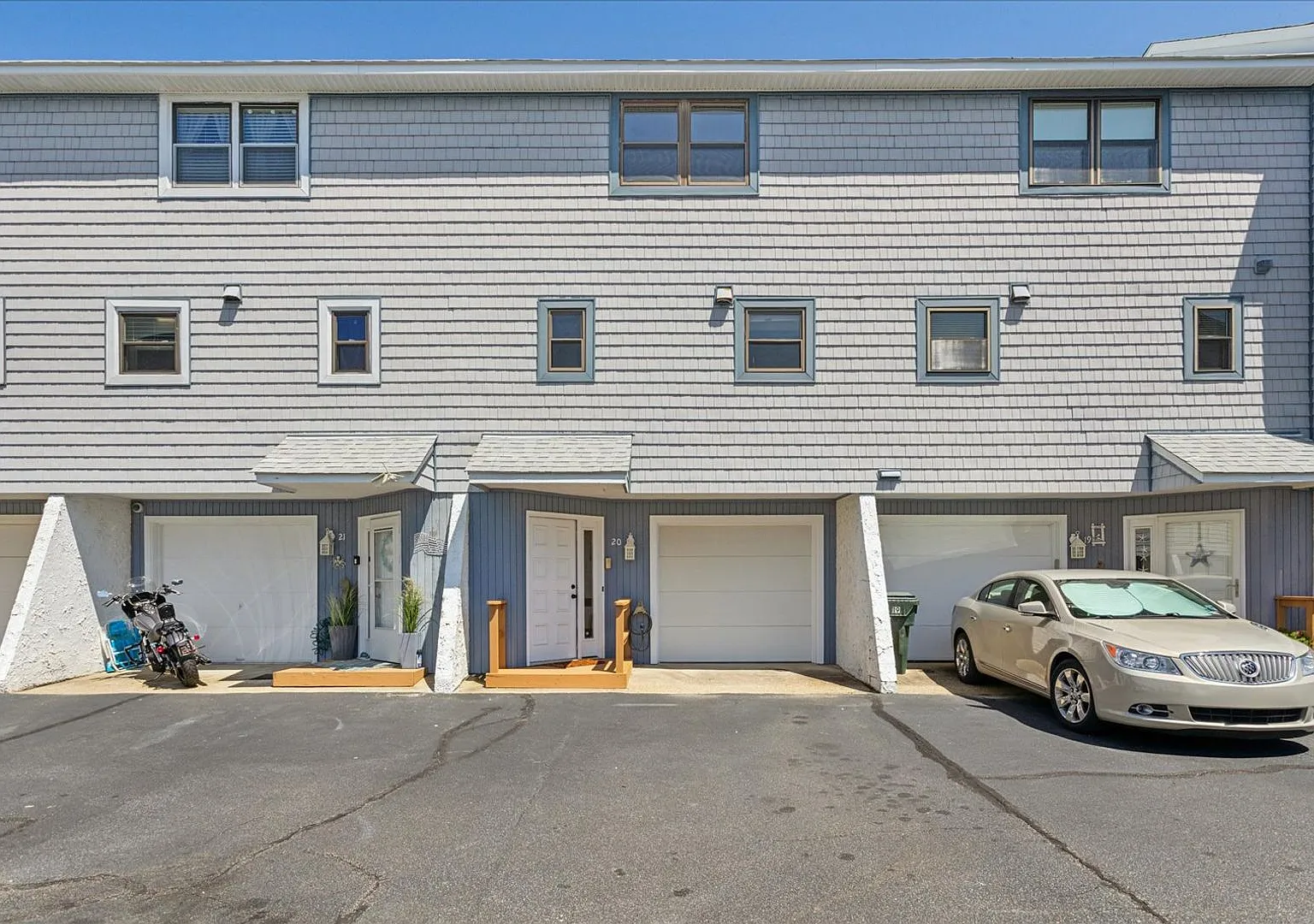 2100 E Ocean View Avenue Unit #20 (Ebb Tide Shores) Norfolk 23518 — Photo 4