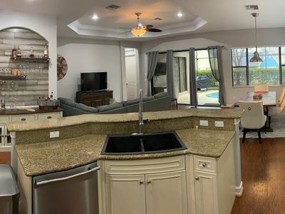 1390 Serrano Cir, Naples, FL, 34105