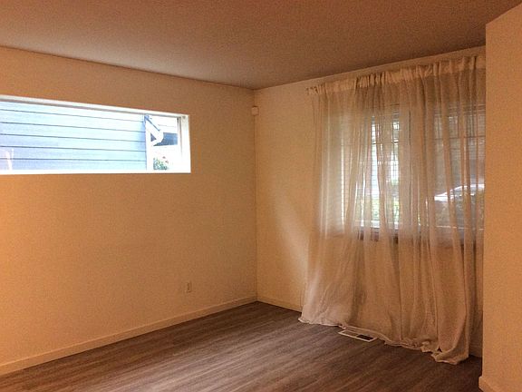 5th image of 1921 28th Avenue Ct SW
