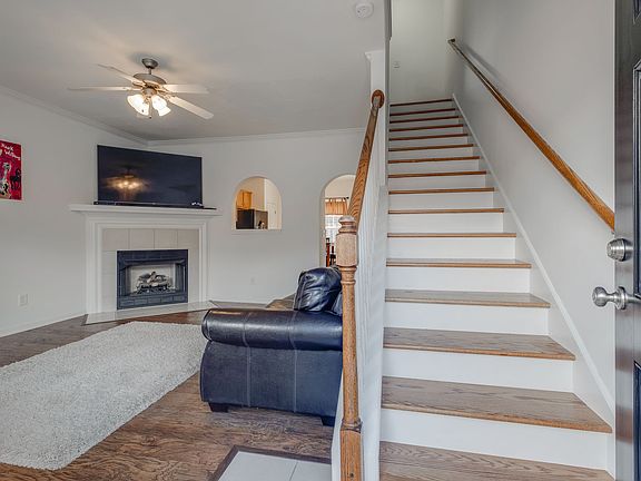 4th image of 1101 Downs Blvd APT 286