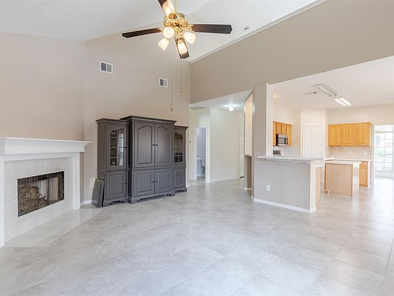 4th image of 12214 Meadow Lane Ct