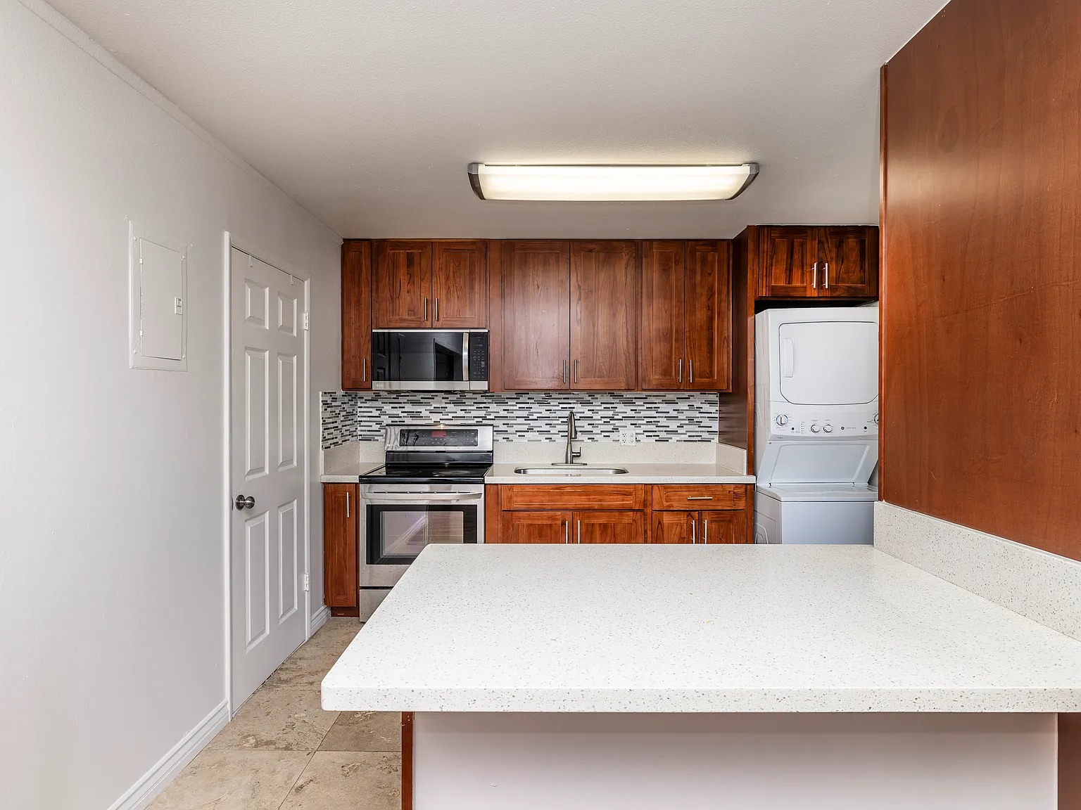 3 bed, 1.5 bath, 1222 sqft, $3,000 — Photo 4