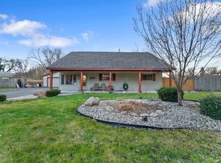 4755 Pelton Rd, Clarkston, MI 48346