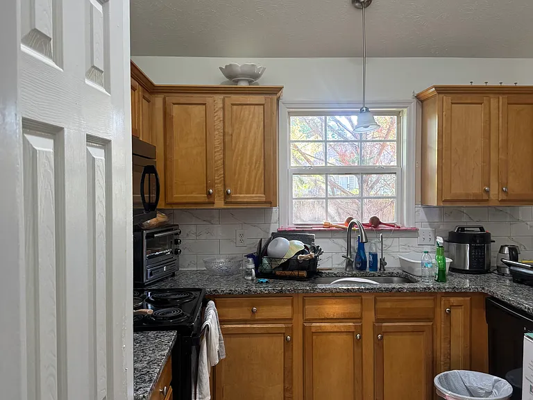 1805 Lakewood Village Dr — Photo 5