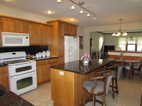 5th image of 2984 Township Road 179