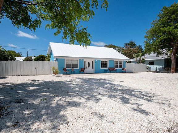 3rd image of 110 Plantation Shores Dr