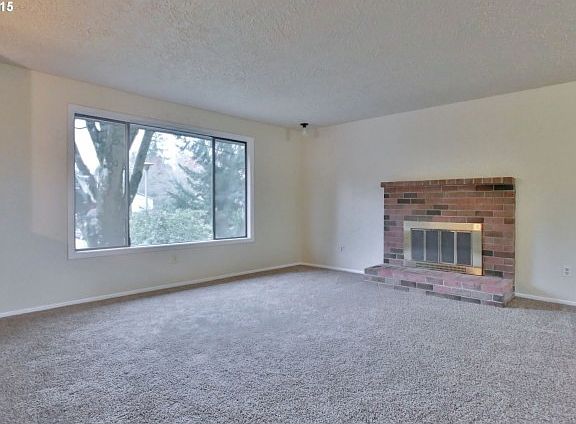 4th image of 2110 SE 138th Ct