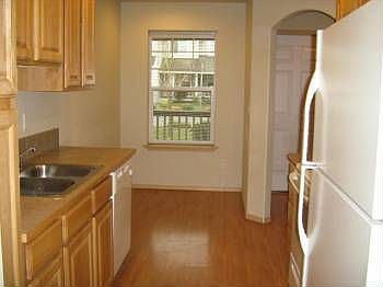 5th image of 803 Thurmond Ln Unit 2