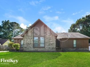 5011 Autumnwood Dr, Memphis, TN 38116