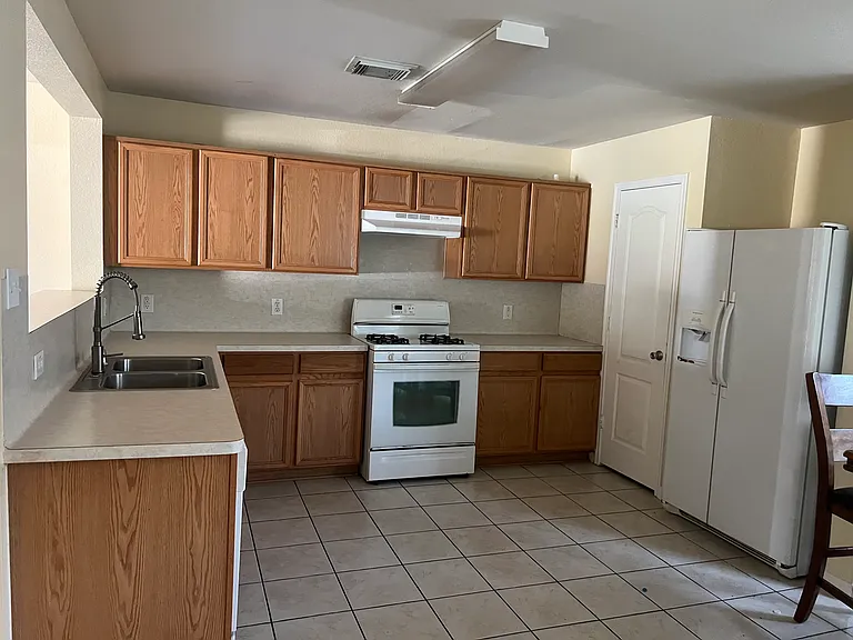 4131 Fairhope Oak St — Photo 4